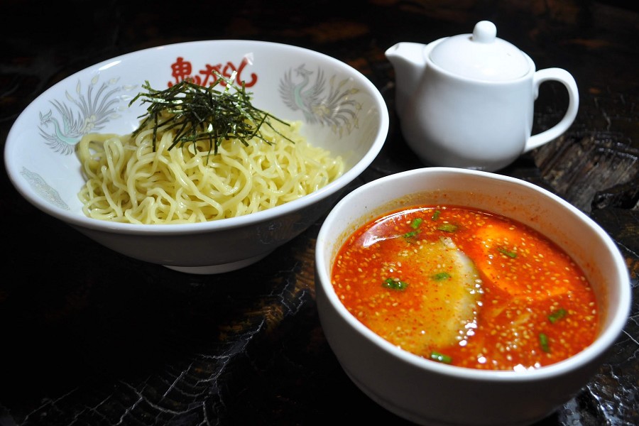 【鬼がらし岩沼店】辛みそつけ麺　中辛　970円（税込）